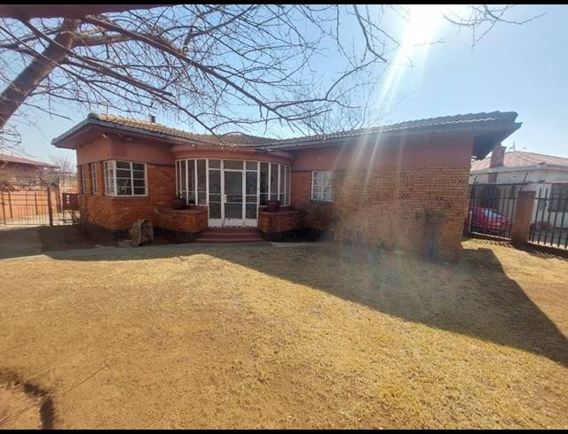3 BEDROOM HOUSE FOR SALE IN WEST PORGES